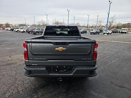 2022 Chevrolet Silverado 1500 Custom