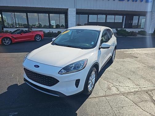 2020 Ford Escape SE