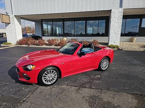 2017 FIAT 124 Spider Base