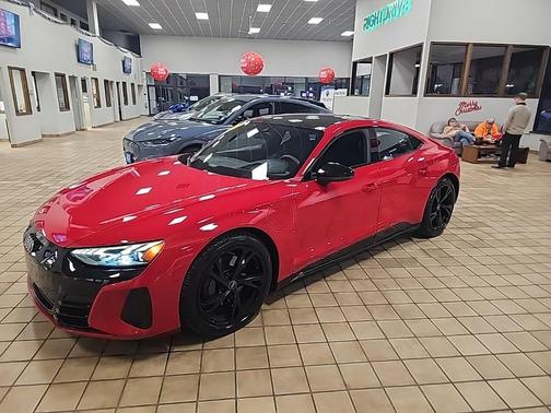 2022 Audi e-tron GT Prestige