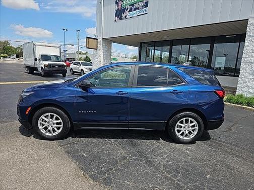 2022 Chevrolet Equinox LS