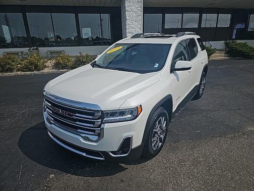 2023 GMC Acadia AWD SLT