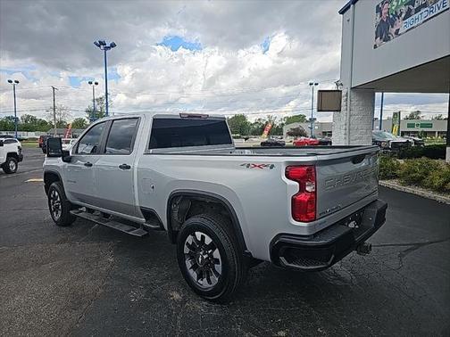 2022 Chevrolet Silverado 2500 Custom