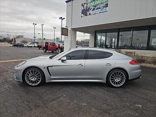 2014 Porsche Panamera 4S
