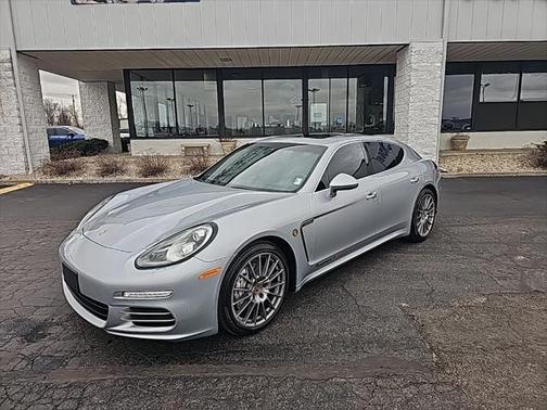 2014 Porsche Panamera 4S