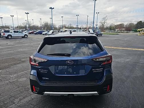 2022 Subaru Outback Touring XT