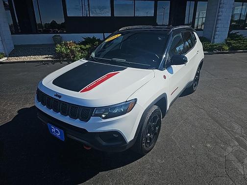 2024 Jeep Compass Trailhawk