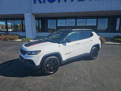 2024 Jeep Compass Trailhawk