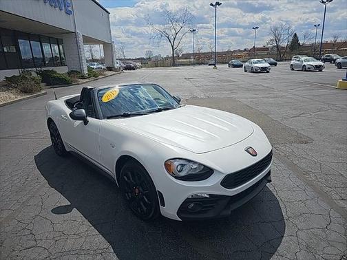 2019 FIAT 124 Spider Base
