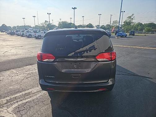 2021 Chrysler Voyager LXI