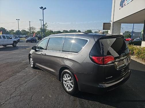 2021 Chrysler Voyager LXI