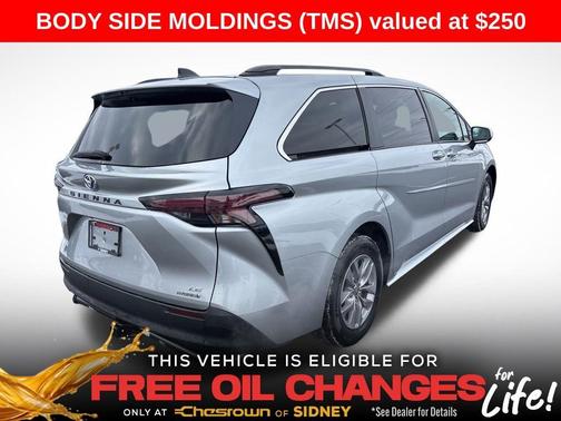 2023 Toyota Sienna LE