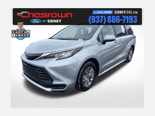 2023 Toyota Sienna LE