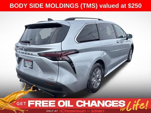 2023 Toyota Sienna LE