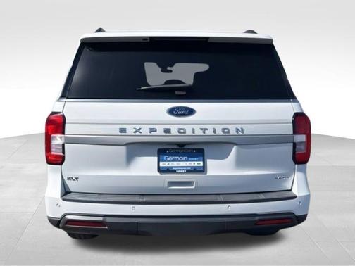 2022 Ford Expedition Max XLT