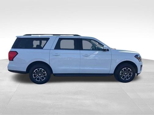 2022 Ford Expedition Max XLT