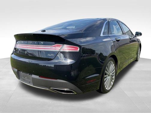 2017 Lincoln MKZ Hybrid Reserve