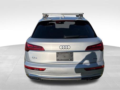 2023 Audi Q5 45 S line quattro Premium