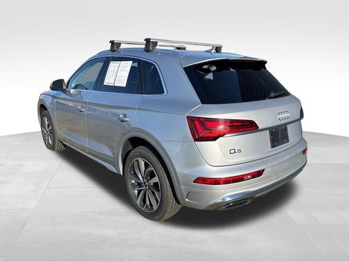 2023 Audi Q5 45 S line quattro Premium