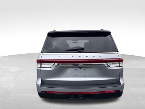 2022 Lincoln Navigator Black Label