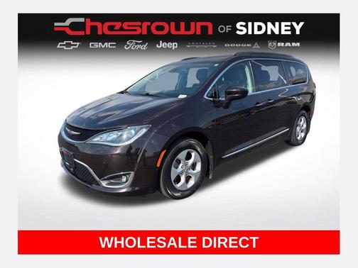 2017 Chrysler Pacifica Touring-L Plus