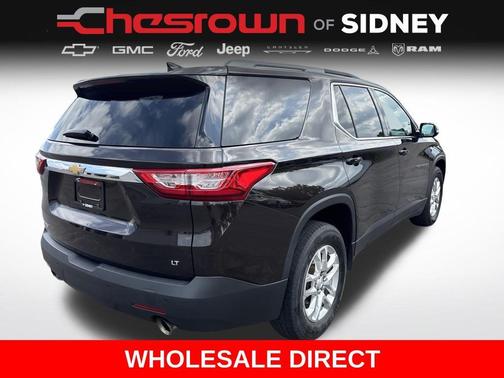 Sable Brown Metallic 2018 Chevrolet Traverse LT Cloth