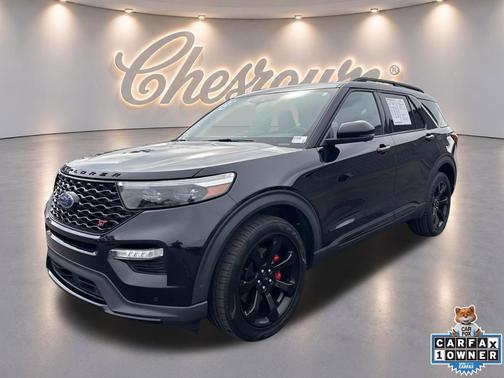 Black Metallic 2023 Ford Explorer ST