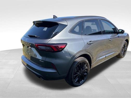 2023 Ford Escape ST-Line Elite