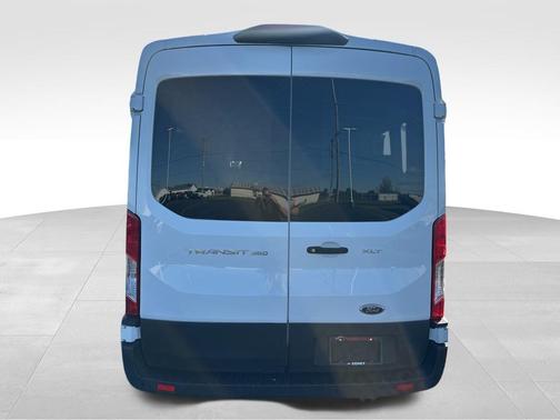 2022 Ford Transit-350 XLT