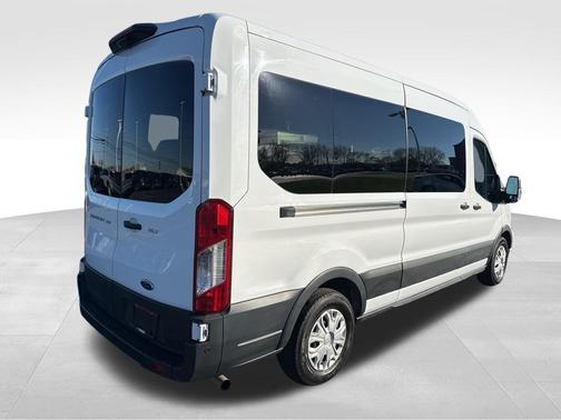2022 Ford Transit-350 XLT