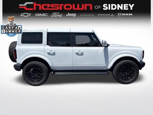 Oxford White 2025 Ford Bronco Outer Banks