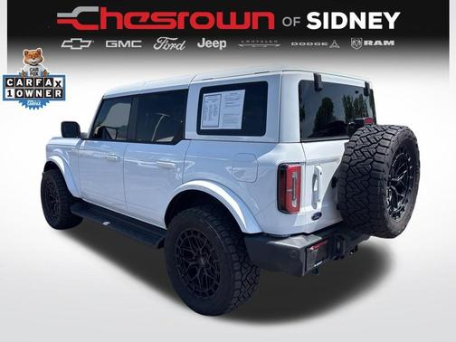 Oxford White 2025 Ford Bronco Outer Banks