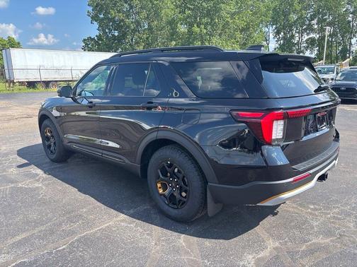 Black Metallic 2026 Ford Explorer Tremor