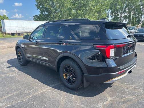 Black Metallic 2026 Ford Explorer Tremor