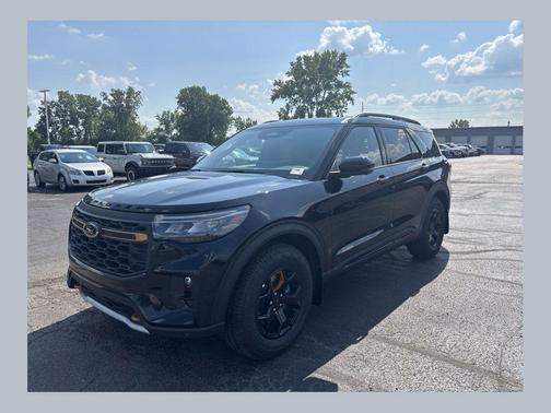 Black Metallic 2026 Ford Explorer Tremor