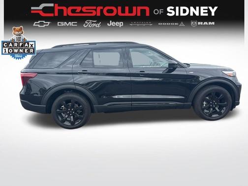 Black Metallic 2024 Ford Explorer ST-Line