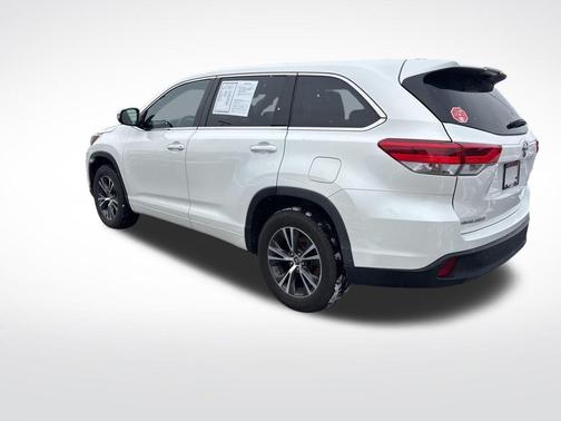 2018 Toyota Highlander LE