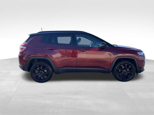 2022 Jeep Compass Altitude