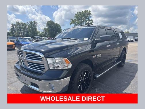 Brilliant Black Crystal Pearlcoat 2018 RAM 1500 Big Horn