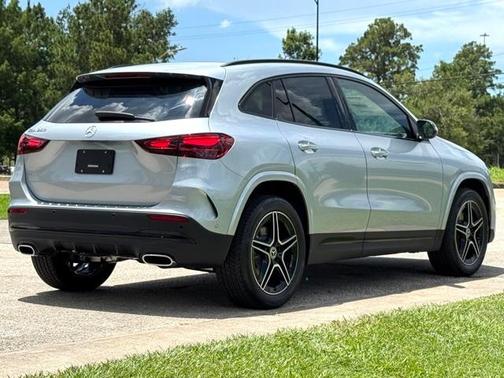 2025 Mercedes-Benz GLA 250 Base