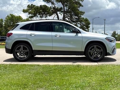 2025 Mercedes-Benz GLA 250 Base
