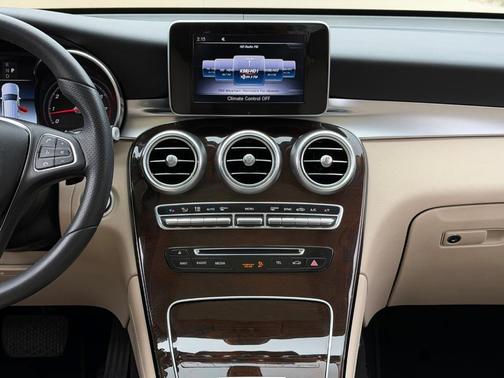2018 Mercedes-Benz GLC 300 Base