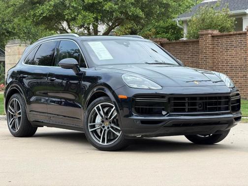 Moonlight Blue Metallic 2020 Porsche Cayenne Turbo