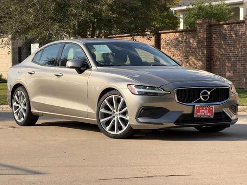 2019 Volvo S60 T5 Momentum