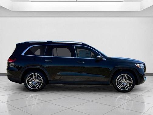 Obsidian Black Metallic 2025 Mercedes-Benz GLS 450 4MATIC
