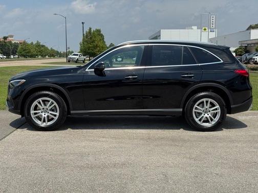 2025 Mercedes-Benz GLC 300 Base
