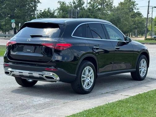 2025 Mercedes-Benz GLC 300 Base