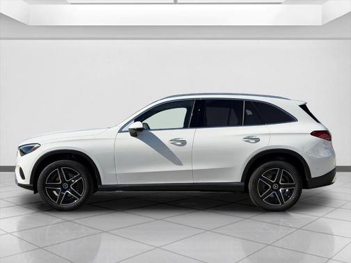 2026 Mercedes-Benz GLC 300 Base