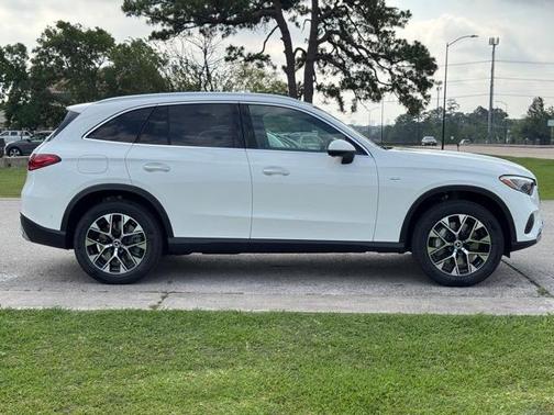 2025 Mercedes-Benz GLC 350e Base 4MATIC
