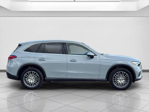 2026 Mercedes-Benz GLC 300 Base
